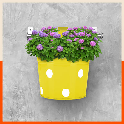 RUI Hanging Metal Pot Holders / Planters for Home / Balcony / Garden | Yellow